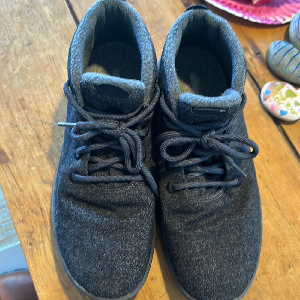 Men’s Allbirds Navy Mizzle high tops size 12, good condition